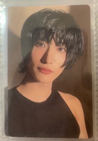 黑髮辣妹