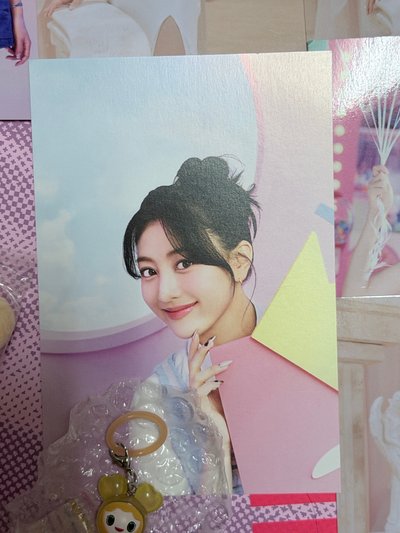 （現貨整圖出 一日左右寄出）twice 初代 lovelys jively 志效 娃娃 吊飾 雨衣 扭蛋 大卡