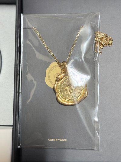 （現貨整圖出 一日左右寄出）twice 絕版 五週年 手錶燈