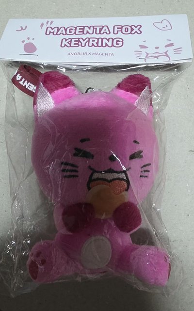 ANOBLIR 吊娃 [Anoblear x QWER Magenta] Zenta Fox Keyring