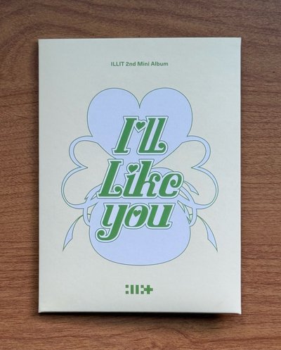 ILLIT 專輯