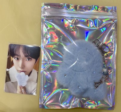 Yushi 翅膀鑰匙圈含卡