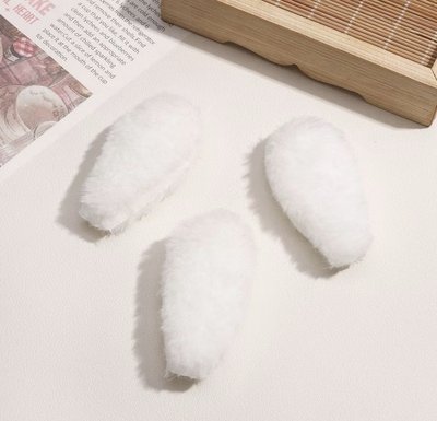 一些應援板、手燈裝飾物