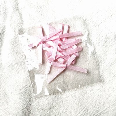 一些應援板、手燈裝飾物