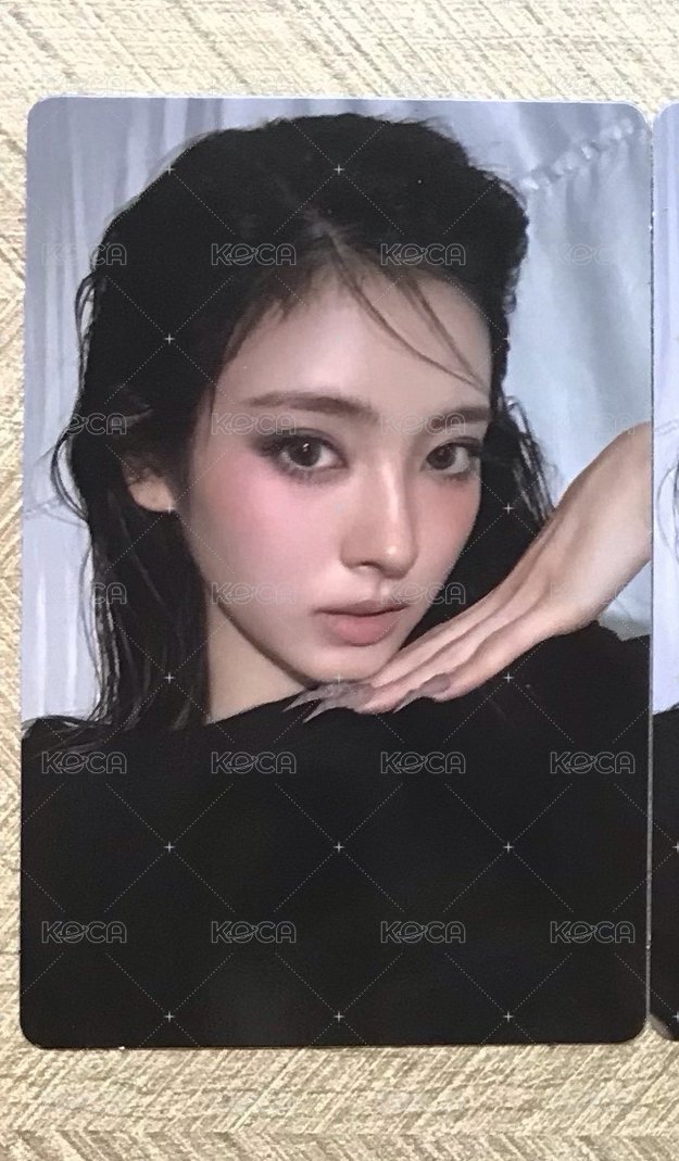 扶臉（左）