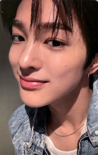 迷二 yzy 2.0 幸運卡 