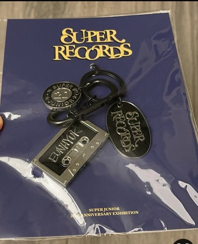 20週年展覽鑰匙圈-銀赫