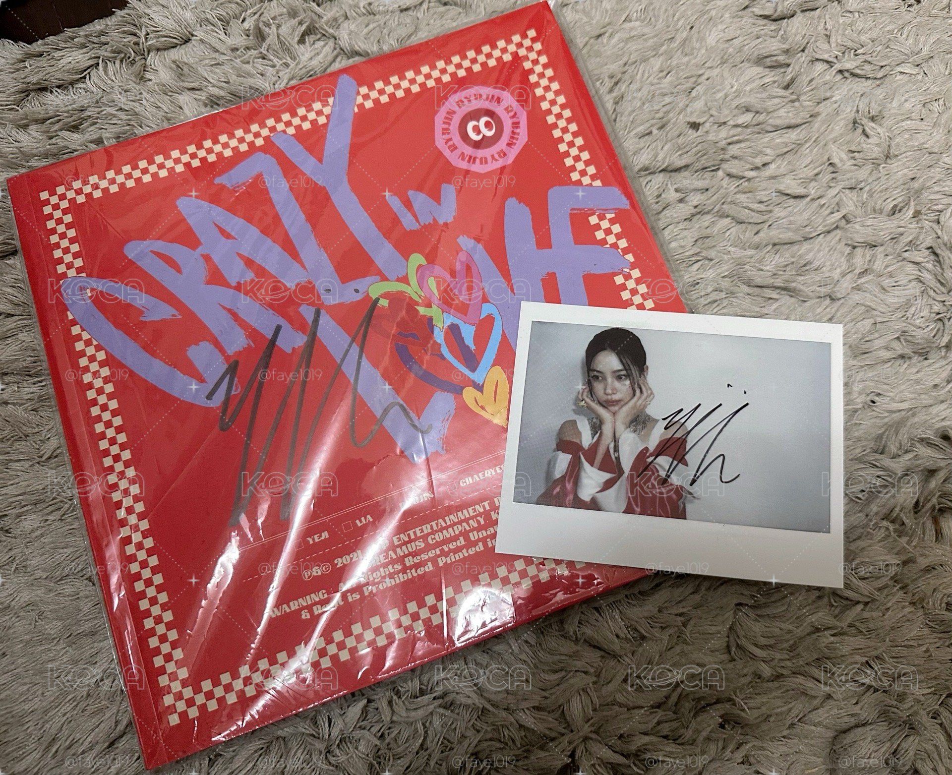 ITZY 留真 親簽專&親簽明信片