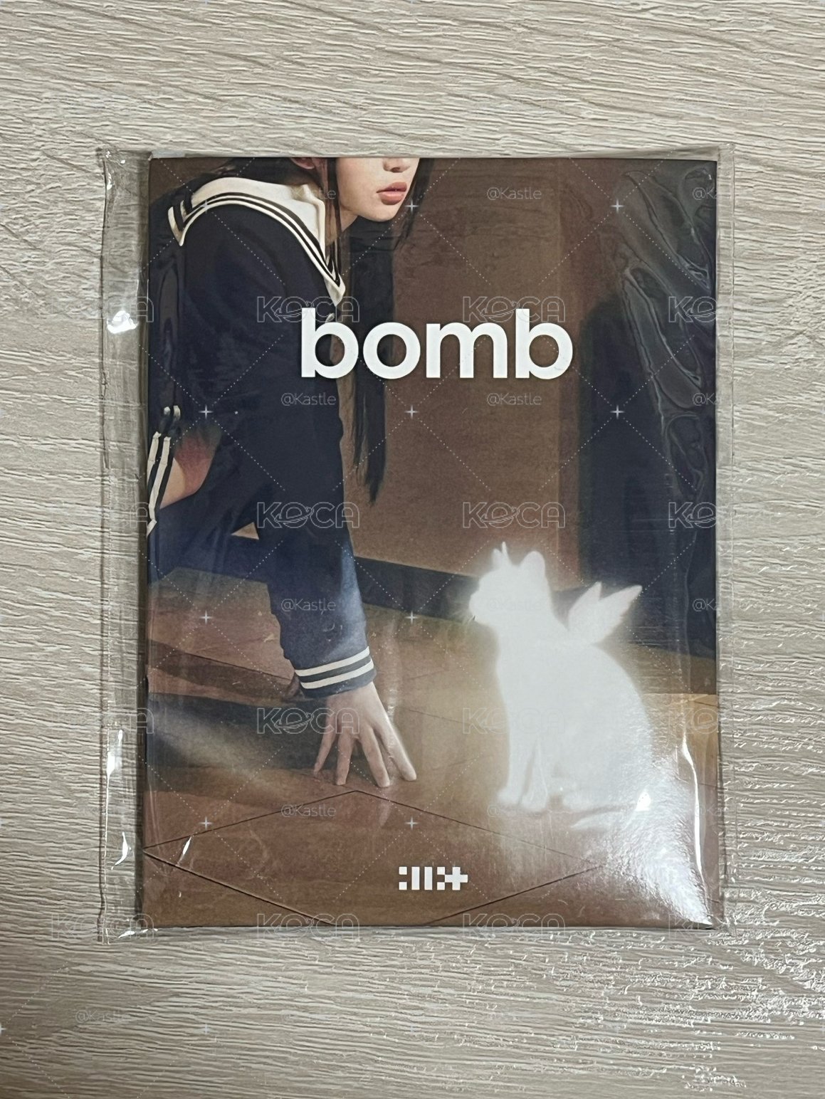 ILLIT 3rd Mini Album [bomb] Weverse Albums ver. 全新未拆專