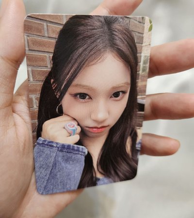 Our Birthday PHOTOBOOK VER. 專輯 WELCOME VER.，Kilala 專卡，近全新 無瑕