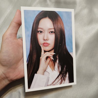 Our Birthday 明信片 Photobook Welcome ver. 辛惠願 Hyewon，近全新 無瑕疵