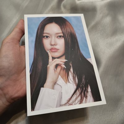 Our Birthday 明信片 Photobook Welcome ver. 辛惠願 Hyewon，近全新 無瑕疵