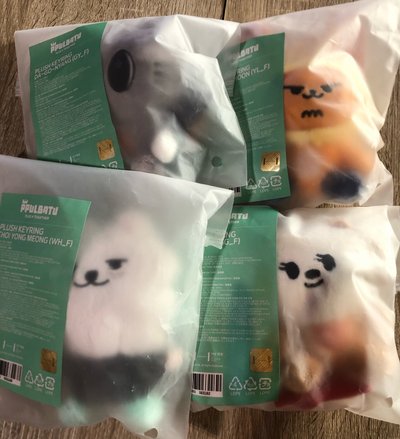 （現貨）角巴兔 坐娃