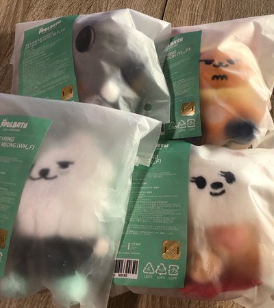 （現貨）角巴兔 坐娃