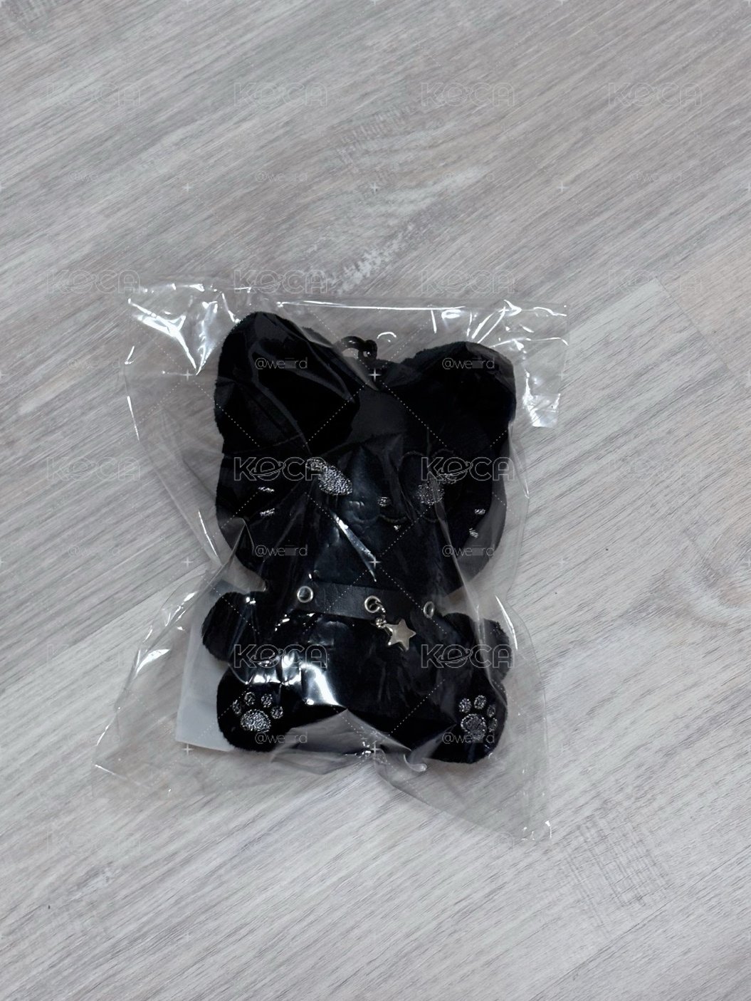 志黑色坐姿娃 僅拆