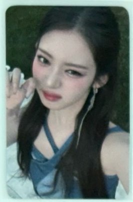 BABYMONSTER 小卡