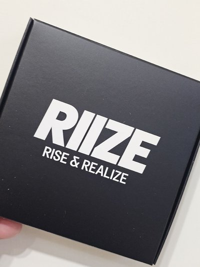 全新現貨 RIIZE RIIZING LOUD 成燦手燈環 黑色