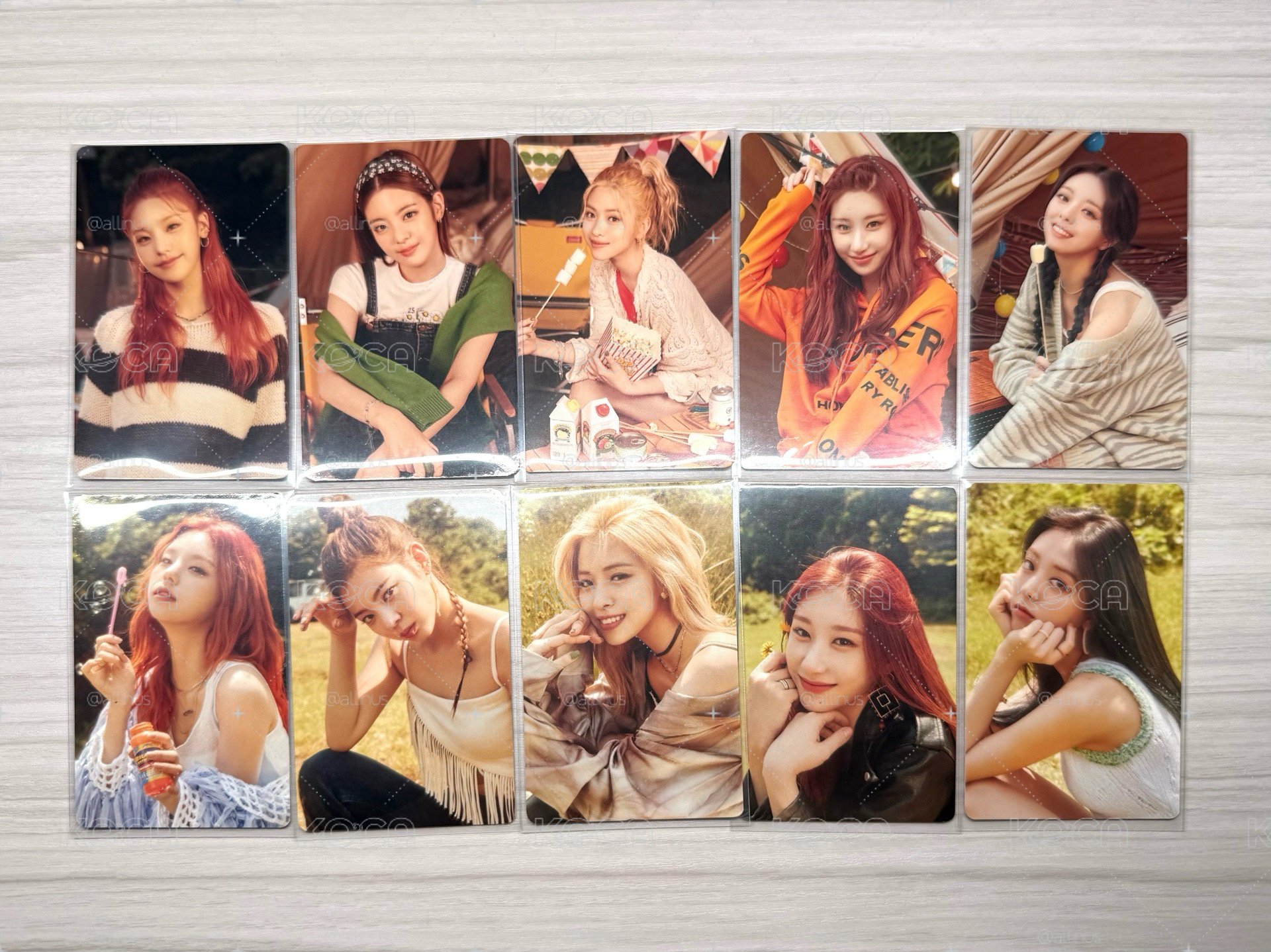 ITZY 2022 BFF 年曆組（無明信片）
