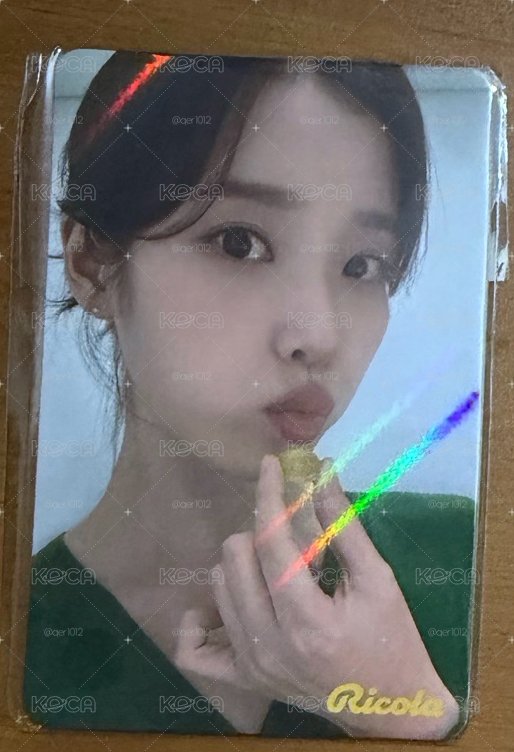 iu 利口樂 代言卡