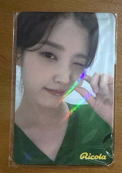 iu 利口樂 代言卡