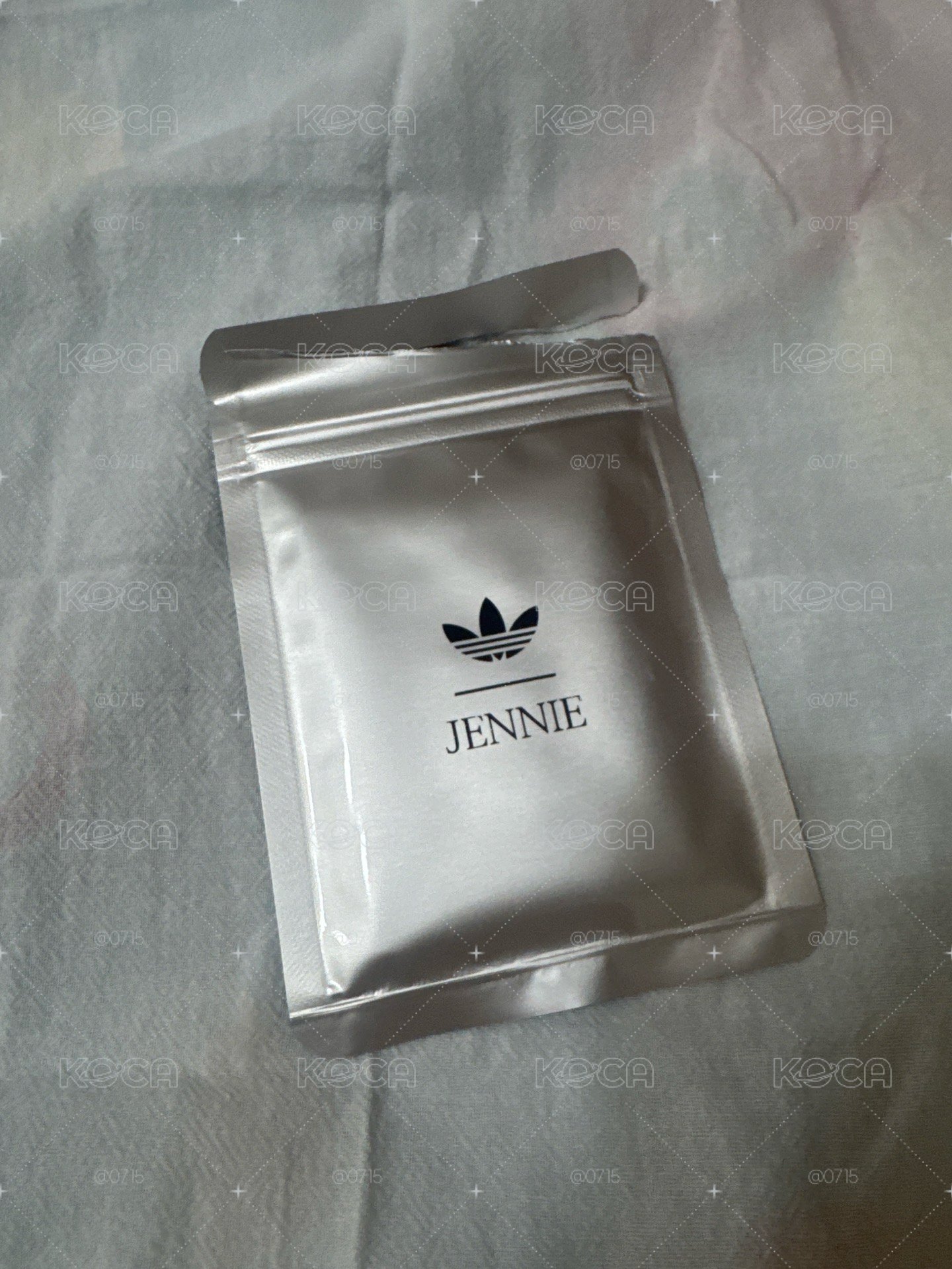 JennieXadidas聯名滿額卡