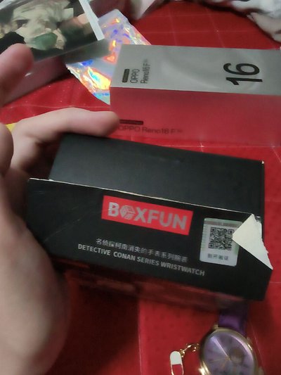 小哀 第一彈手錶
