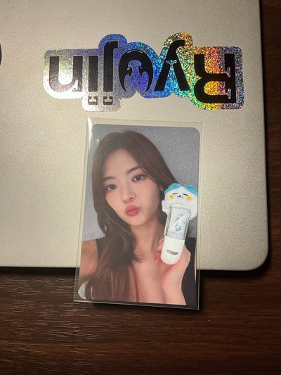 Lia 二代手燈卡