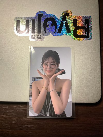 Lia 2025 年曆特典卡