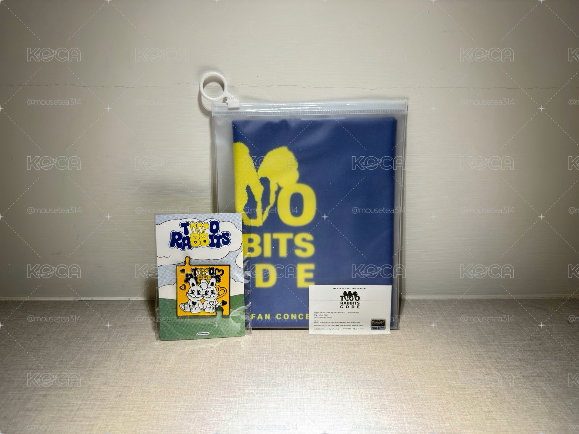 TWO RABBITS CODE 徽章+手幅