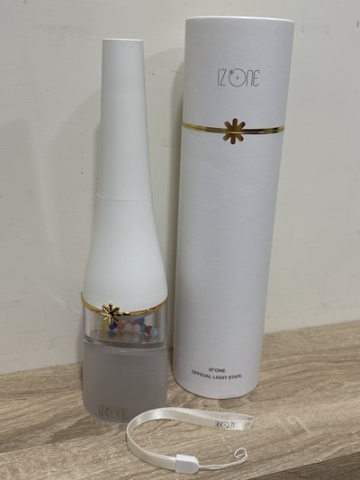 IZ*ONE 手燈