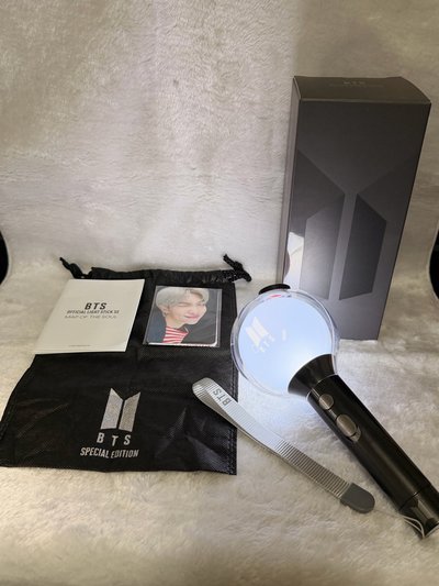 【官方正品】BTS 阿米棒 SE 特別版手燈（盒裝完整/功能正常/含完整7人小卡）💜