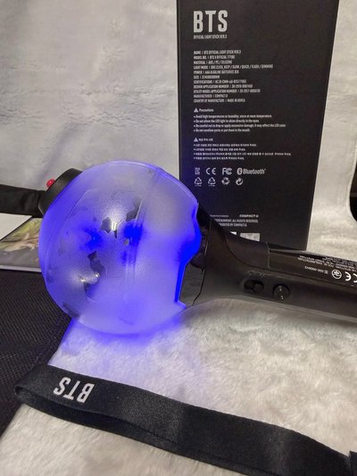 【官方正品】BTS 防彈少年團三代手燈 阿米棒 ARMY BOMB Ver.3（7人小卡全齊/保存良好）💜