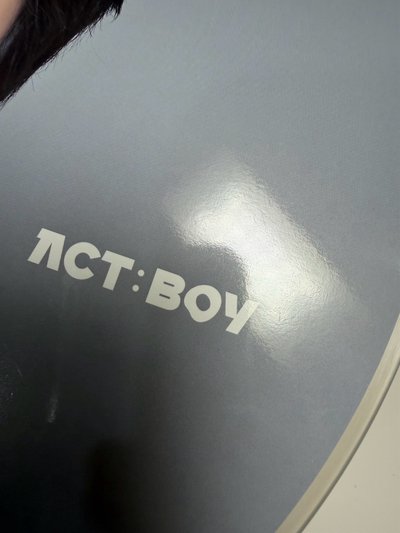 Act boy圭王扇