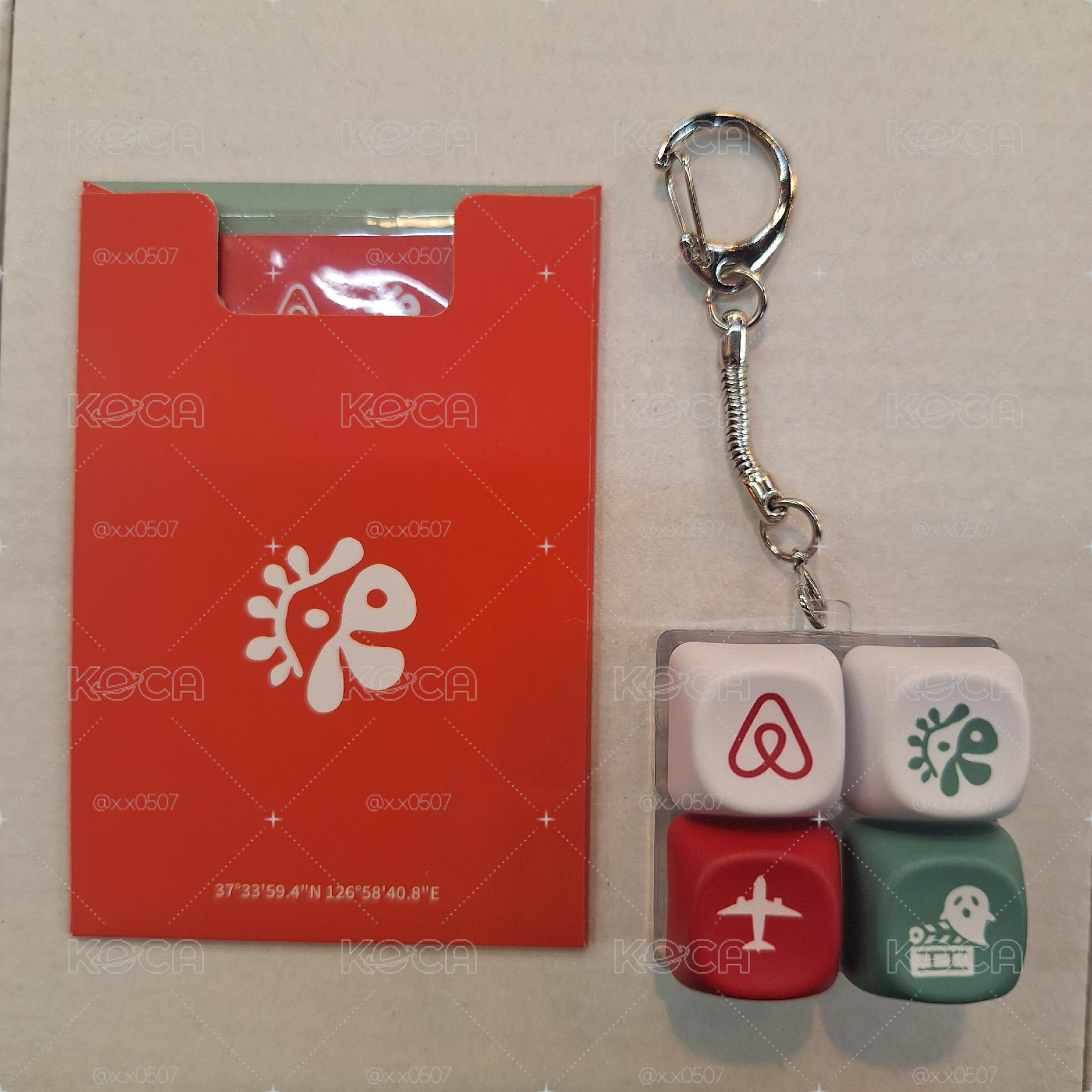 airbnb 鍵盤吊飾+房卡