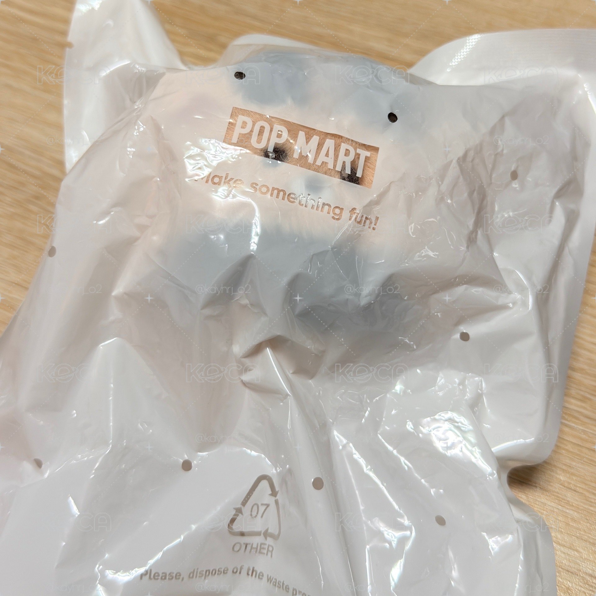 泡泡瑪特 大頭收納包 燦