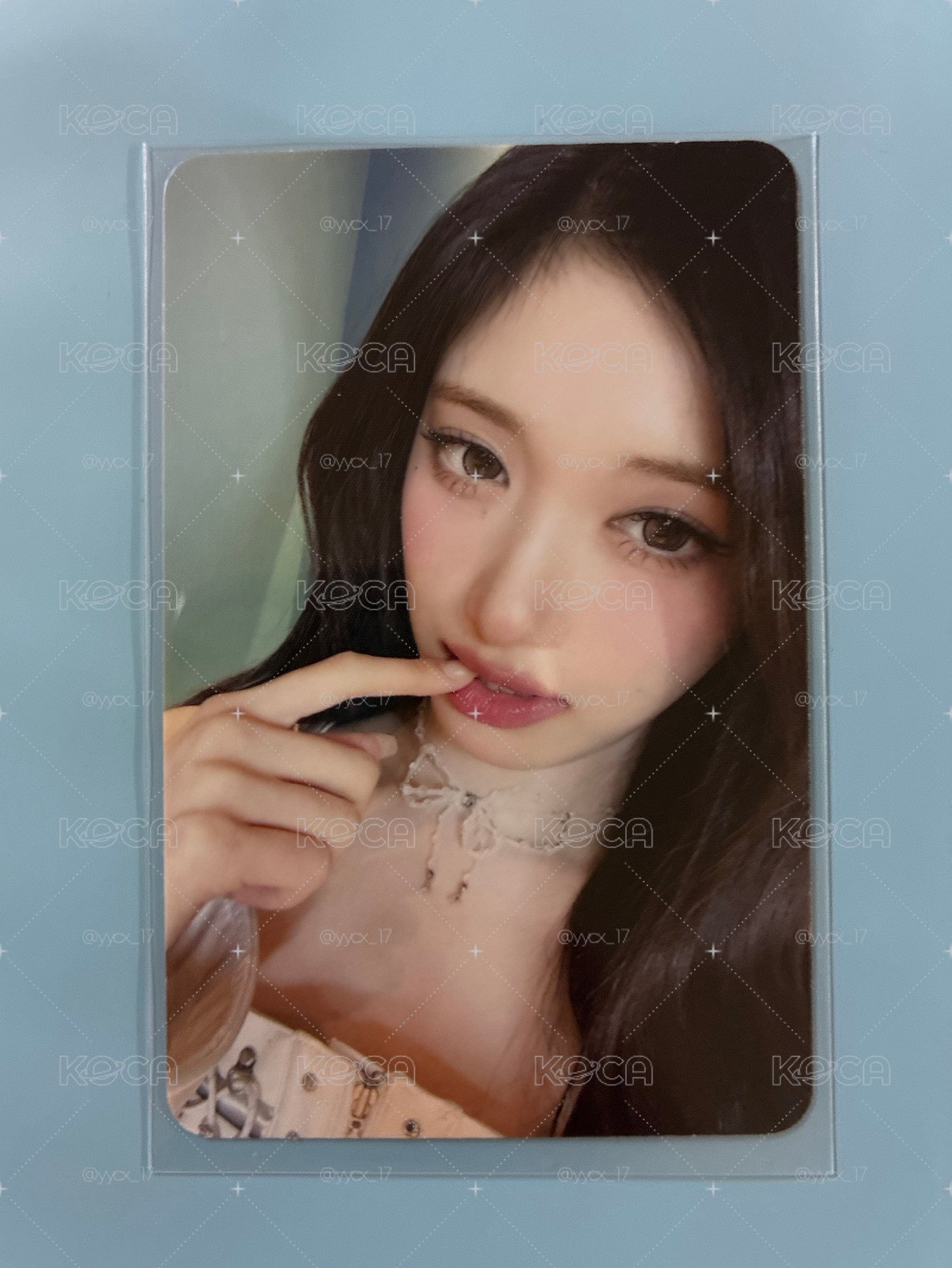 咬手指瑞
