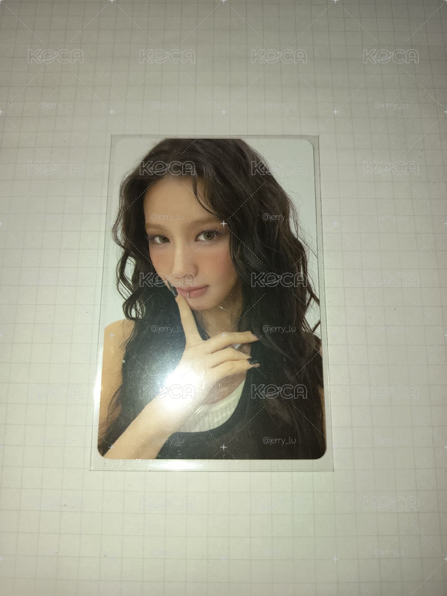 正妹戳臉麵🧏🏻‍♀️