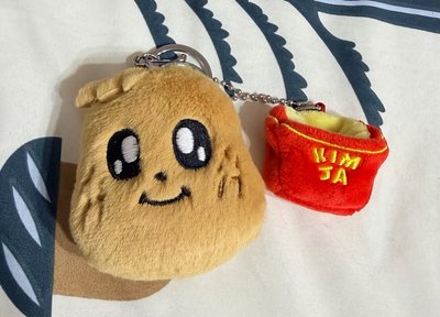 奎MINITEEN 大頭吊飾 盤出