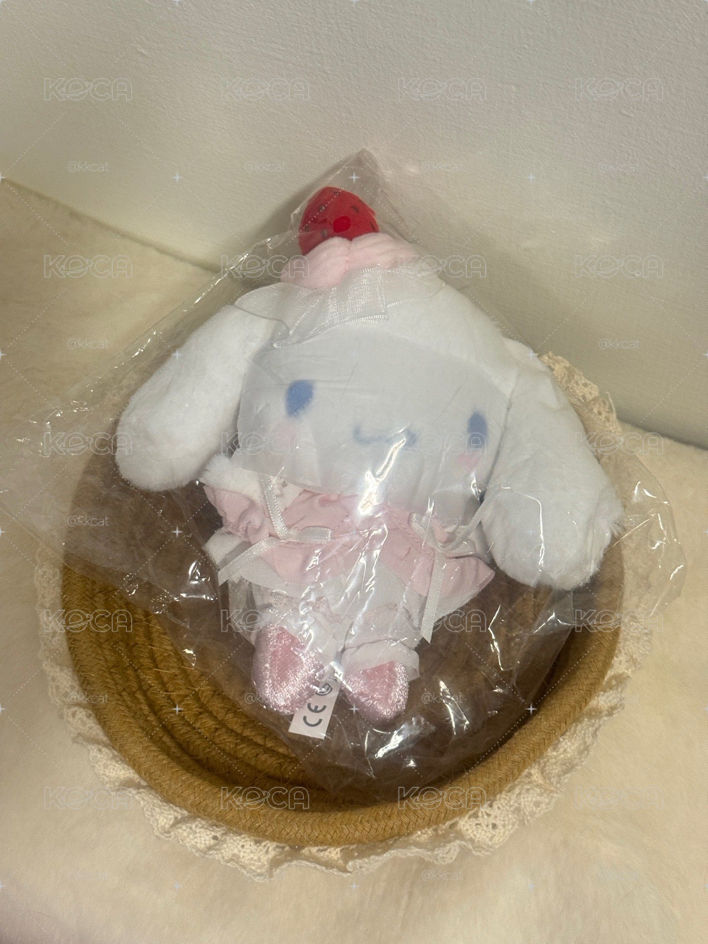 現貨.粉色草莓蛋糕大耳狗吊飾