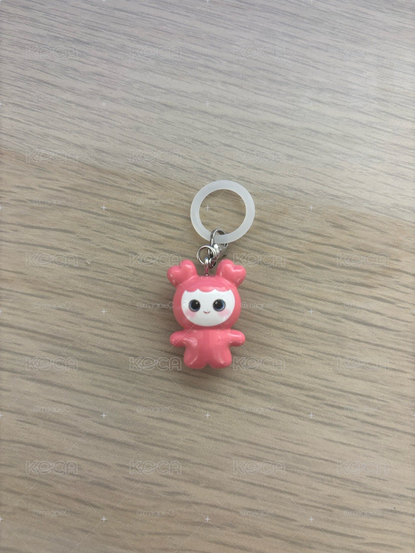 桃 安可場小鼻嘎吊飾