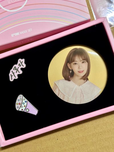 Sakura IZ*ONE 首爾場徽章
