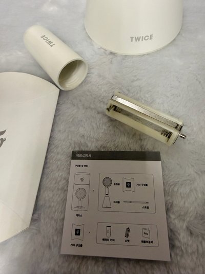 🍭 【官方正品】TWICE 初代手燈（Candy Bong）珍藏手燈✨