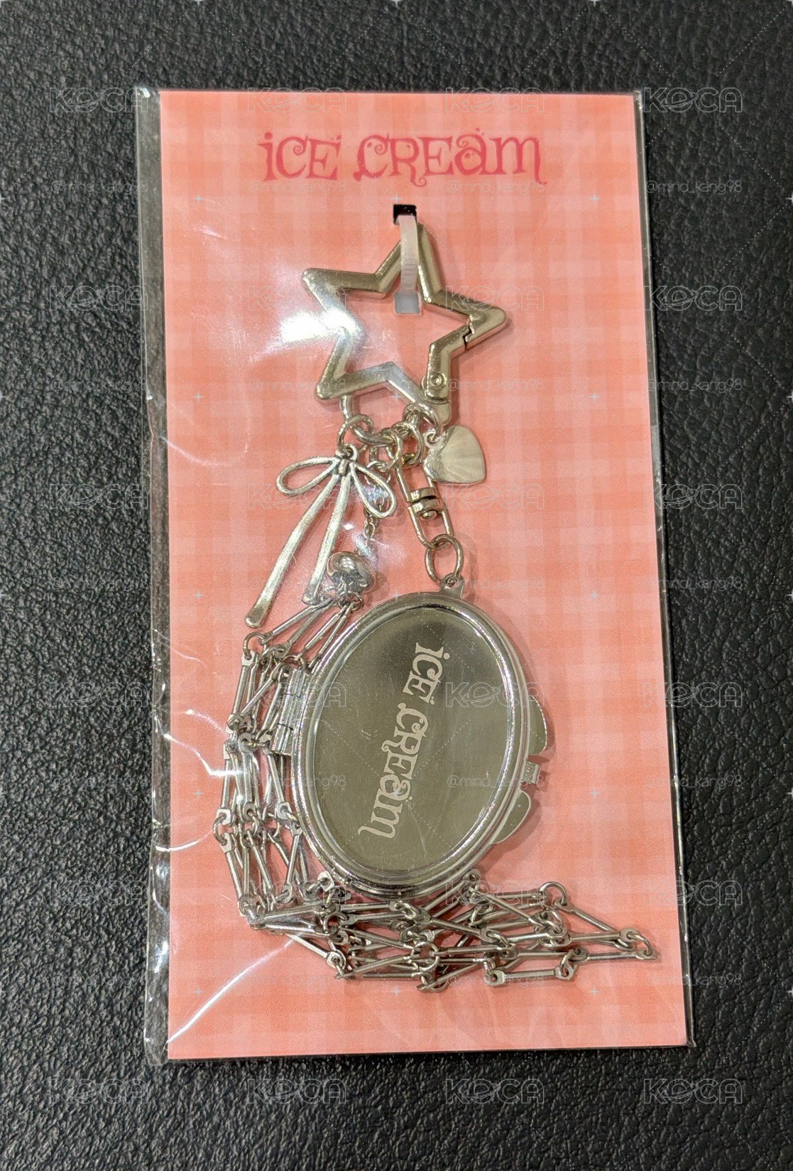 Yuna lip chain