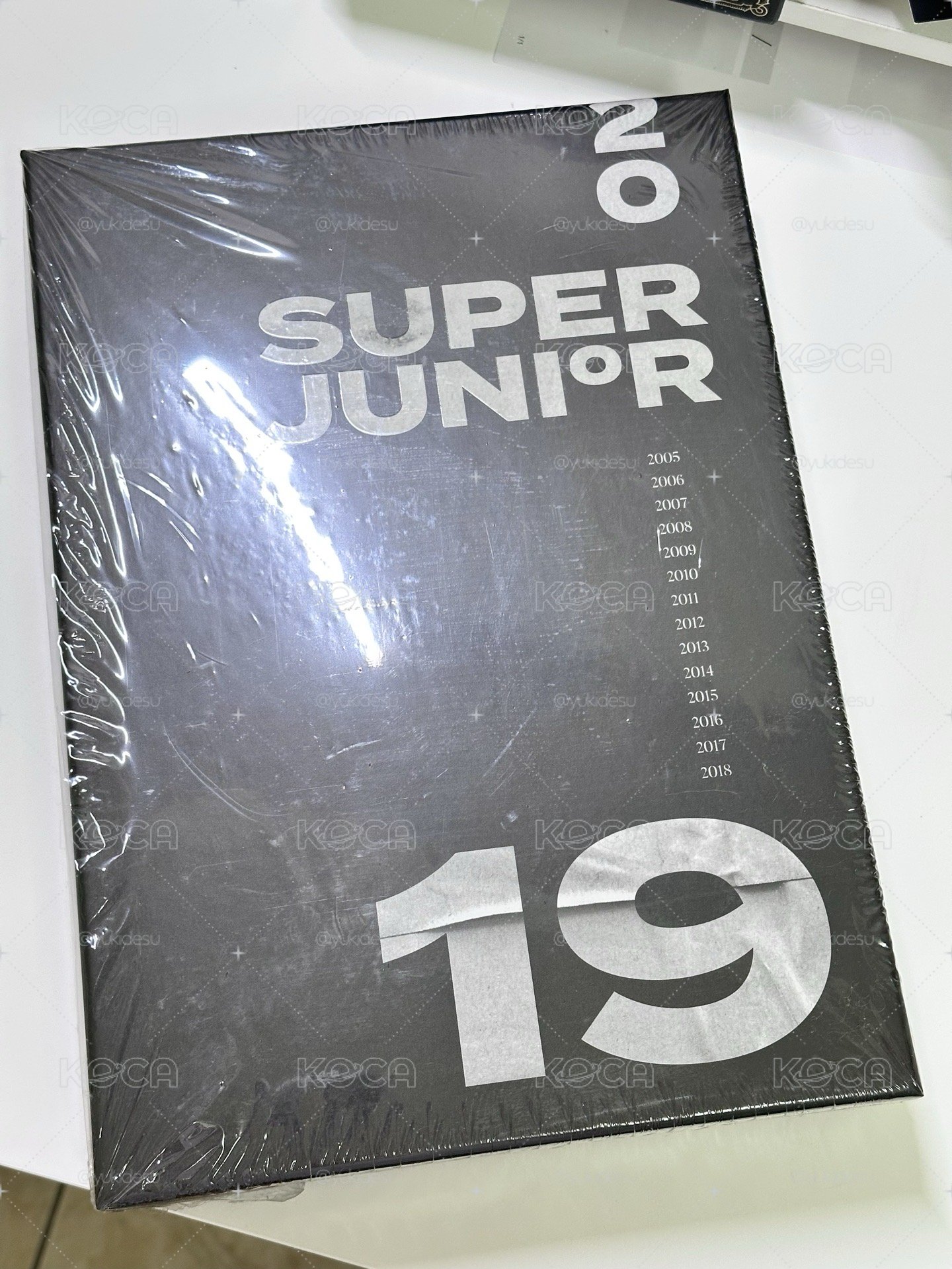 2019 SUPER JUNIOR SEASON'S GREETINGS