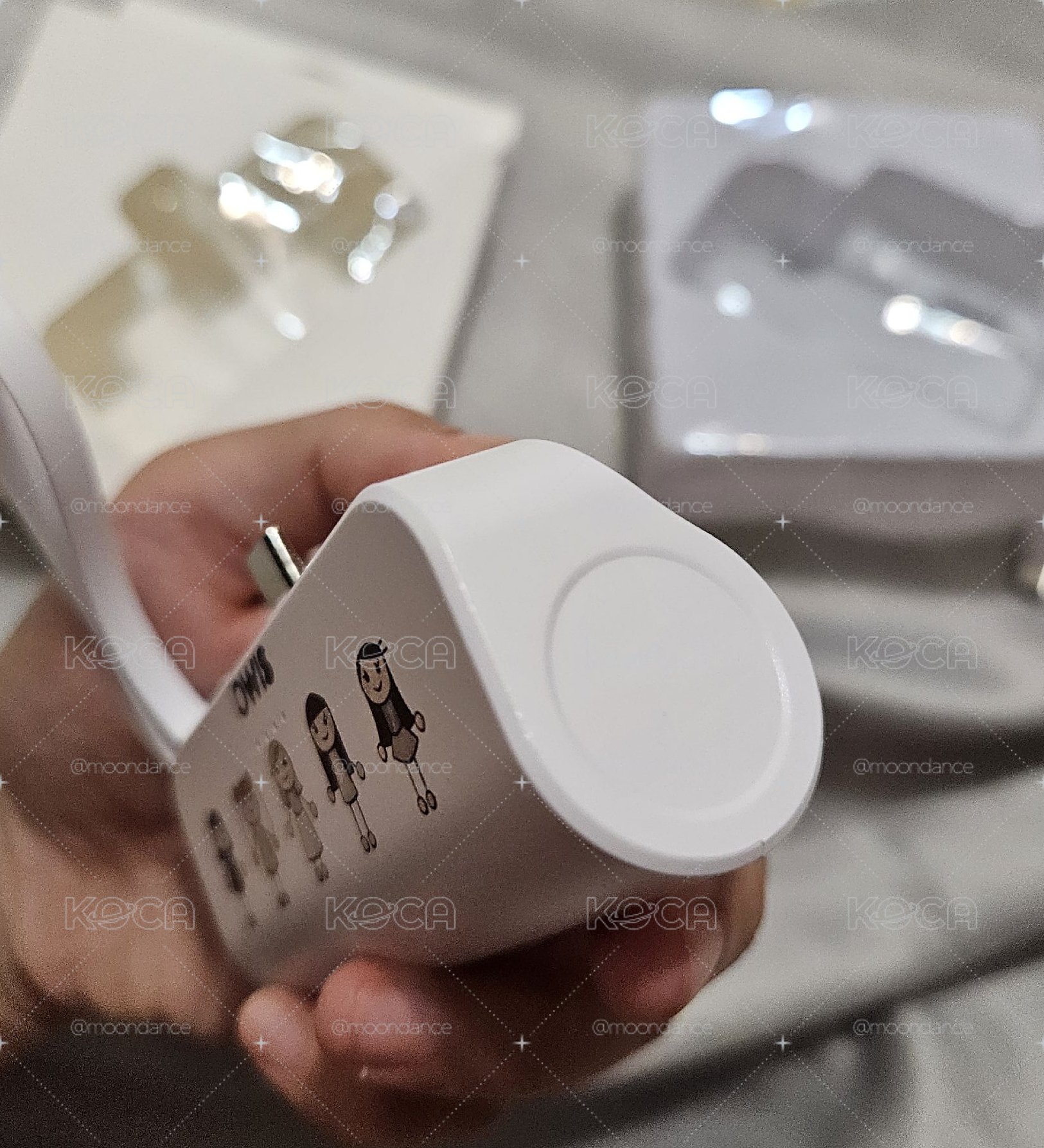 迷一 官方MD 行動電源，用過兩次，瑕疵如圖