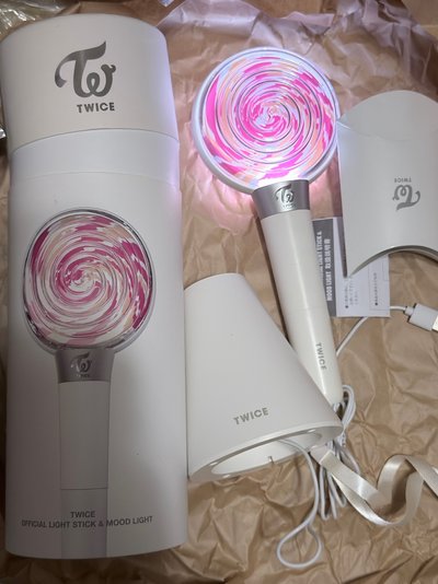 （現貨 一日內寄出）twice 一代手燈 糖果棒 