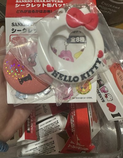 三麗鷗 徽章保護套+徽章