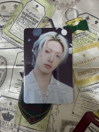 正臉琦（邊角微損）
