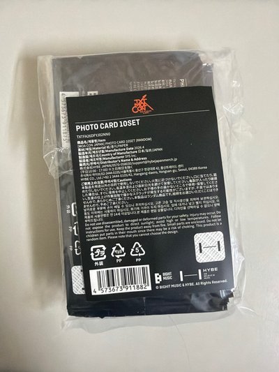 Moa con 日巡 未拆 卡包 隨機卡