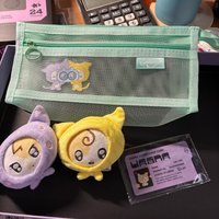 娃娃吊飾+ID卡+筆袋